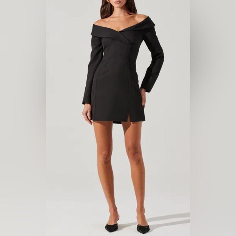 ASTR the Label Off-the-Shoulder Tuxedo Collar Black Mini Dress NWOT